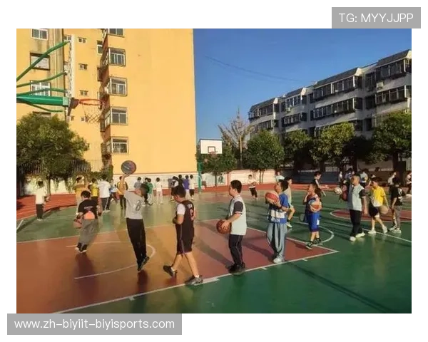 篮球运动员如何结合技术训练提升投篮的稳定性和效率